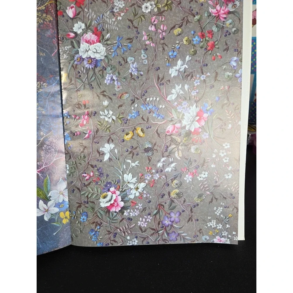 Giftwraps by Artists:  English Floral Patterns 18th Century Giftwraps Book USED!